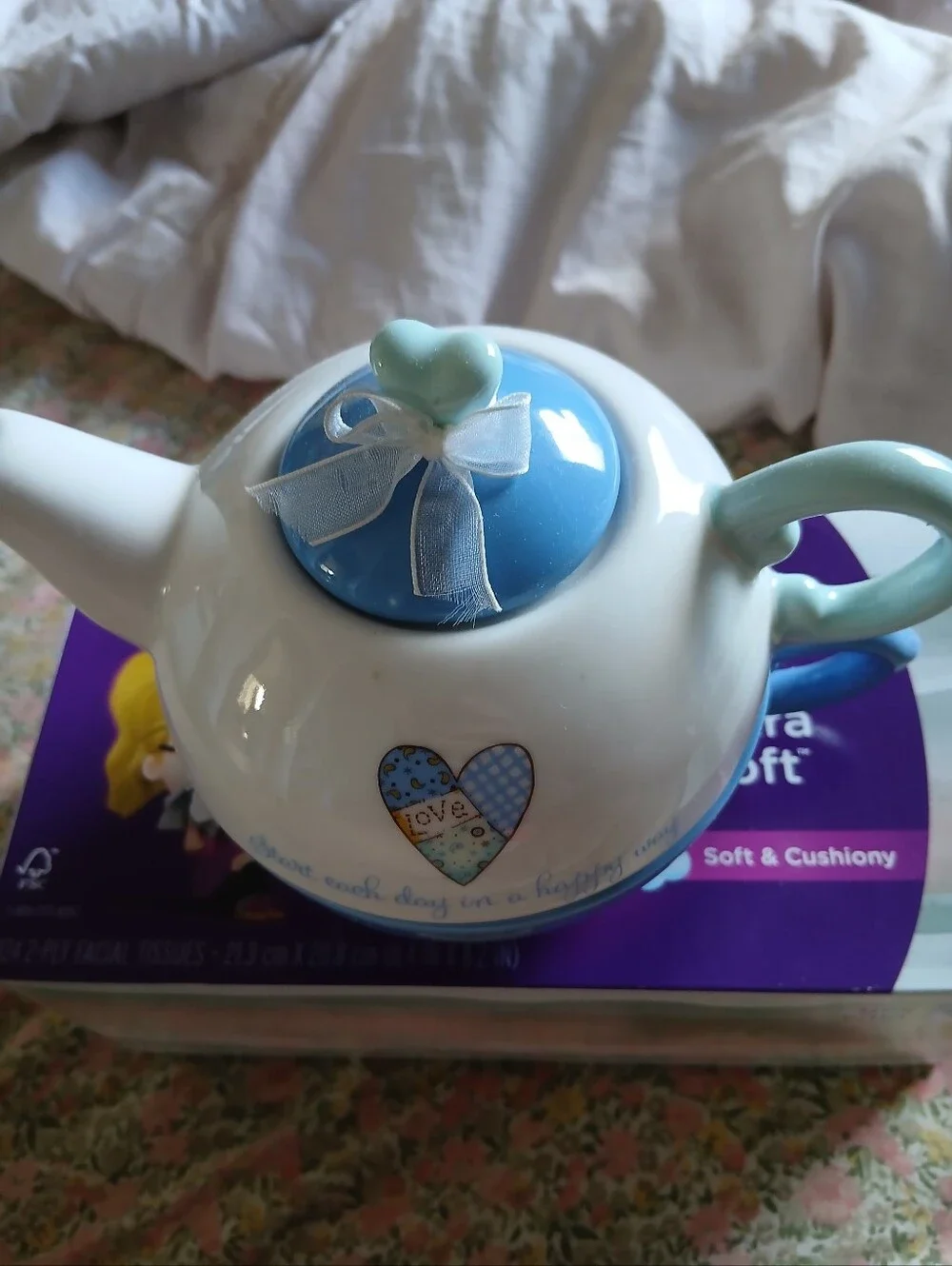 HOLLY HOBBIE TEAPOT FOR ONE